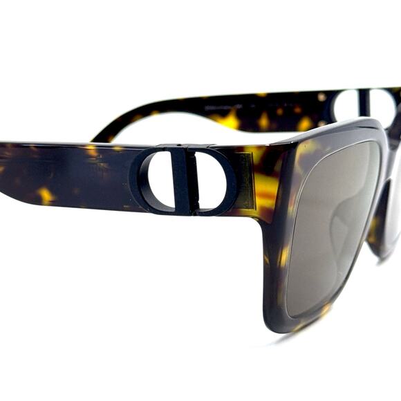 New, CHRISTIAN DIOR Sunglasses 30Montaigne S8U 20A5 Authentic main image 7